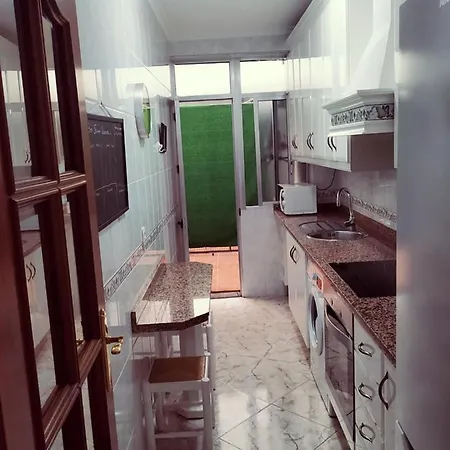 Arrecife, Garaje Y Wifi Gratis Junto Puente דירה